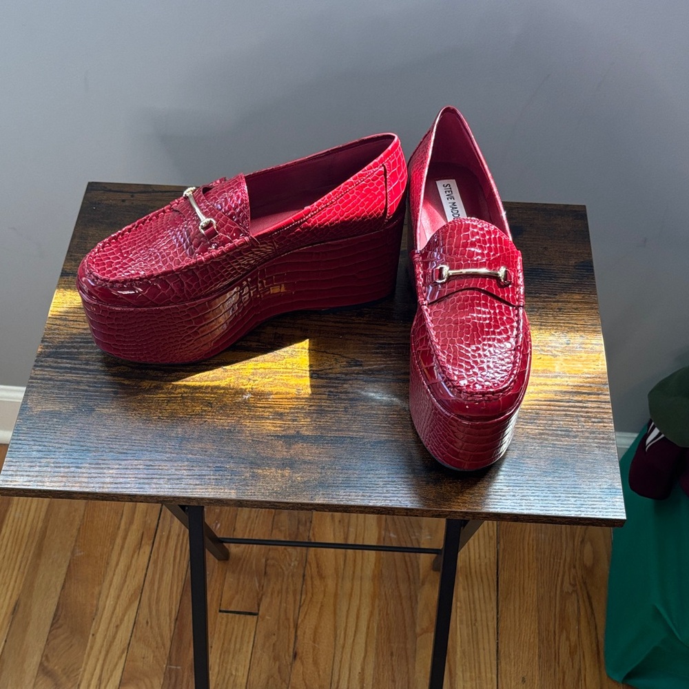 Steve Madden Red Croc-Embossed Platform Loafers with Bit Detail
